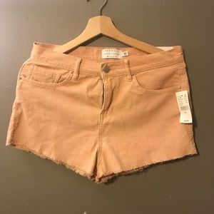 Kendall & Kylie High rise shorts